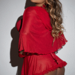 Sonhos e Desejos - Fantasia Camisola Chapeuzinho da Paixão em Tule - 614 - Acompanha calcinha e capa - - Imagem 2