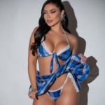 Sonhos e Desejos - Fantasia Conj. Colegial do Prazer em Tecido - 642 - Acompanha top, calcinha e saia -